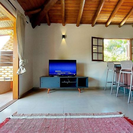 Sapeca - Novo Flat C/ Piscina, 50Mts Da Praia, Churrasqueira Privativa, Ar Con, Wi-Fi, Netflix, Garagem Paraty Exterior foto